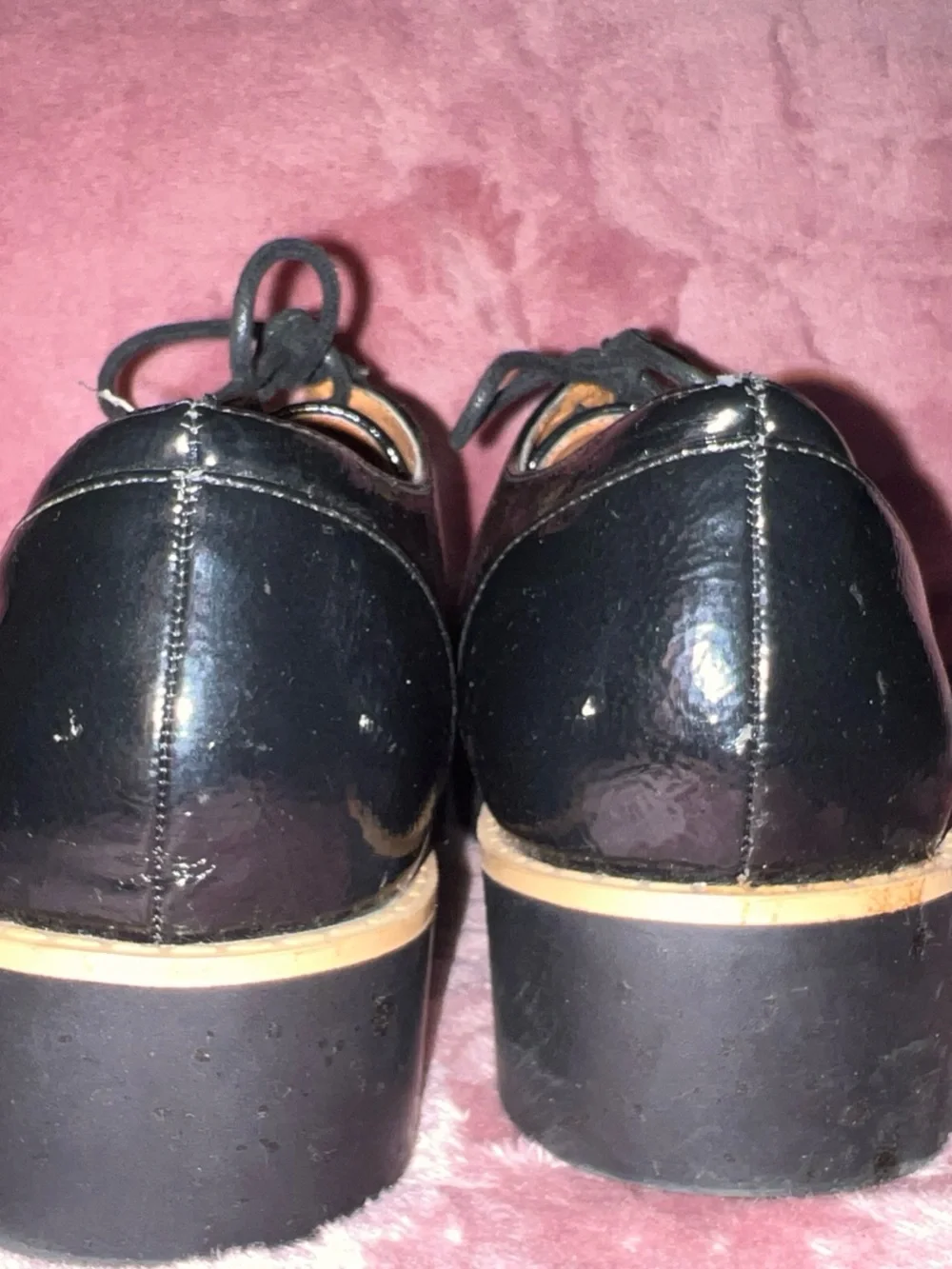 Laundry By Shelli Segal Black Lace-Up Oxford Flats